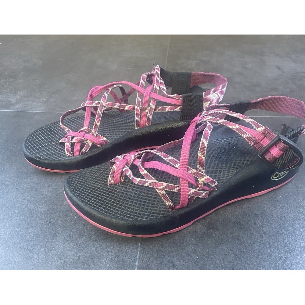 Chaco Women's Strappy Outside Hiking/Water Shoe Pink Size 8